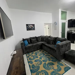 Luxury At De Coco, Jamaica Apartment