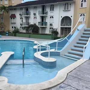 Castle By The Shore Apartment