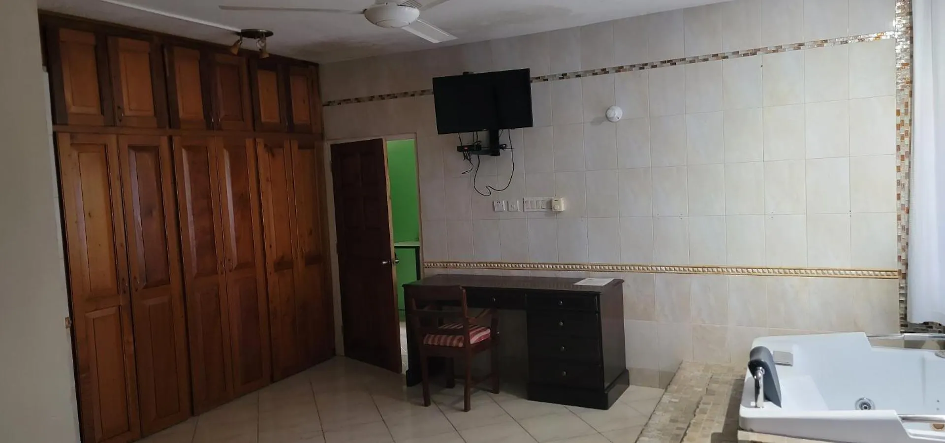 Wizzy Apartment White River Ocho Rios Jamaica