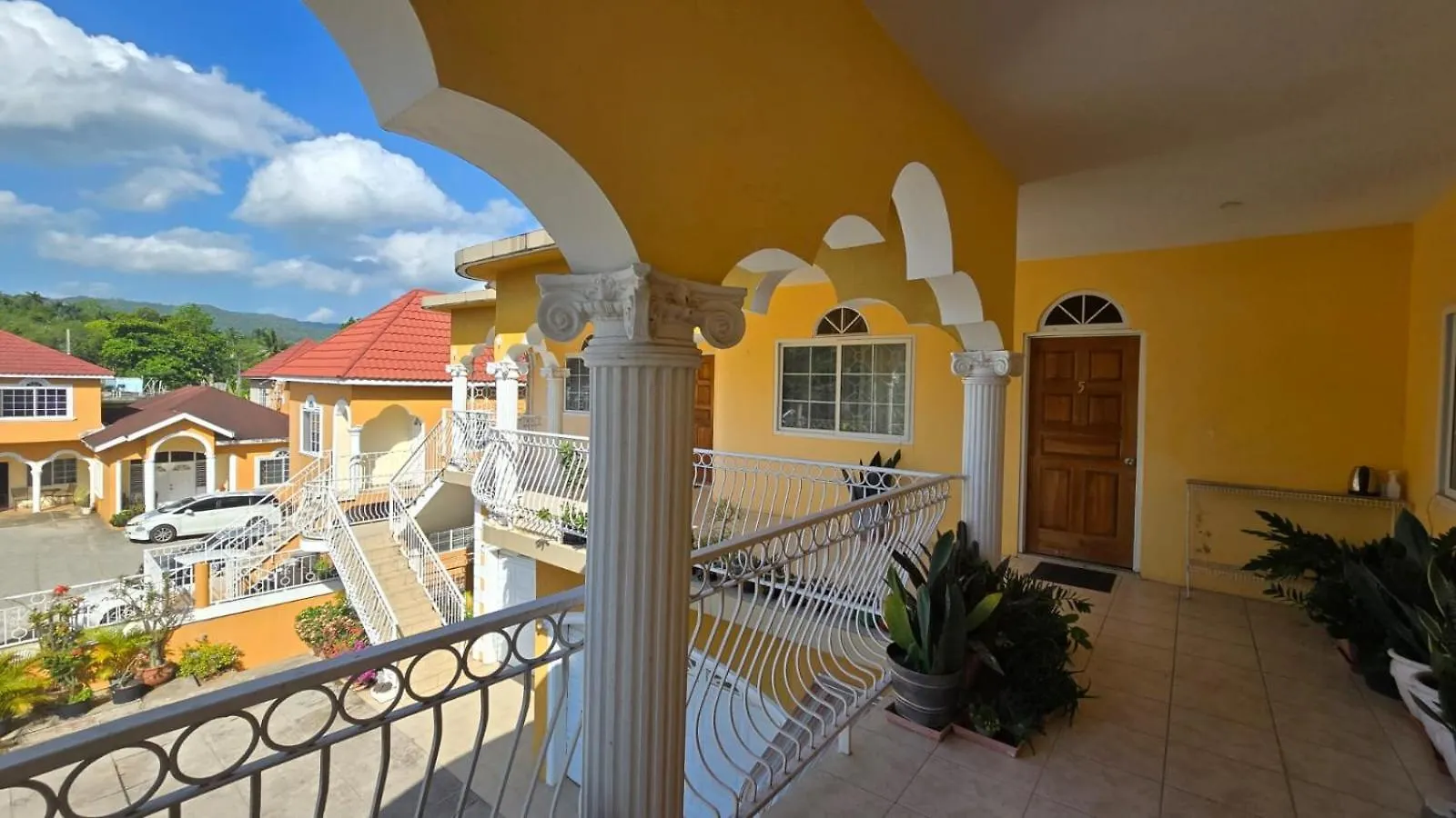 Wizzy Apartment White River Ocho Rios